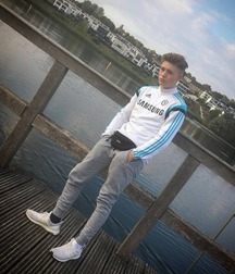 Survet & tess 5d9093e8c273d.jpg