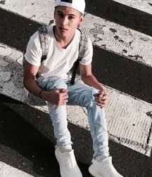 Survet & Tess 3 5dbe8db9f066f.jpg