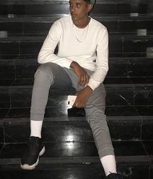 Survet & Tess 3 5dbe8dc741756.jpg