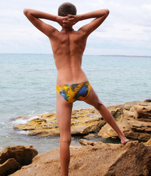 Alex Oliver  5de4cdca4ea92.jpg