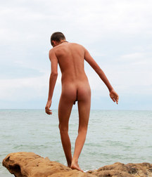 Alex Oliver  5de4d09a3aea6.jpg