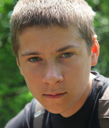 Alex Oliver  5de4d74bed173.jpg