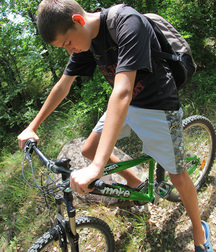 Alex Oliver  5de4d75016362.jpg