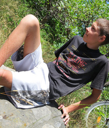 Alex Oliver  5de4d75789ebf.jpg