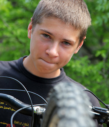 Alex Oliver  5de4d80628848.jpg