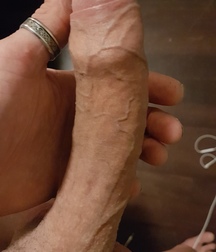 Me 5c4ce332b8f82.jpg