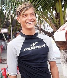 Surf dude 5c5cf1e3a7d60.jpg