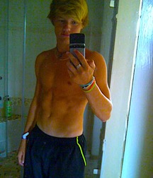 World boys 5d1d82c7c7916.jpg