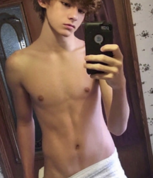 Gorgeous guys gay porn tube 610f6d57b32ec.png