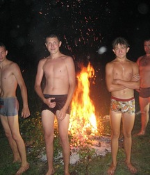 Shirtless Groups Summer Gay Tube 5f8e155b4833f.jpg