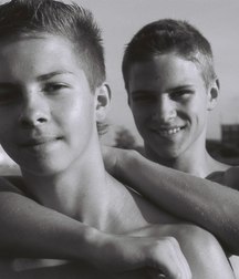 Brothers loving, cartoons, art 5e2c48bee7df9.jpg