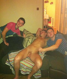 Odds and Ends Boys Porn 5e39841f0d09f.jpg