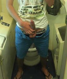 The business end of a porn boy 5e5d2c69befc3.jpeg
