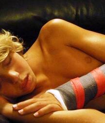 Sexy Young Men Posing, mostly non-nude 5ef4d86fb735b.jpg
