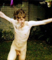 Guys in Motion, Boys Porn 5f25758a2ff40.jpg