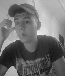 Smoking Boys 5c7731b65f26d.jpg