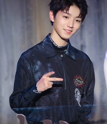handsome  5d54e001c4c95.jpg