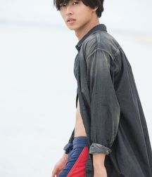 handsome  5d54e0035bdd9.jpg