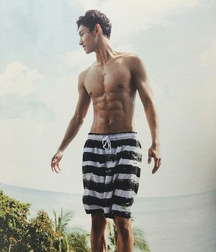 handsome  5d54e01ae8fd4.jpg
