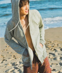 Handsome 2 5d5f0fe926522.jpg