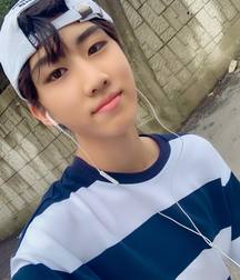 Handsome 2 5d5f1000446d0.jpg