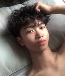Handsome 2 5d5f101870523.jpg