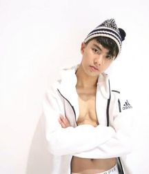 handsome asian guys 5db99cb474a7c.jpg