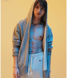 handsome asian guys 5db99cd49f0e1.jpg