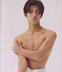 Handsome Asian Guys 5dd7d894e0e51.jpg