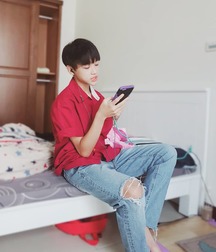Fckpcy: Handsome 7 5de38cc76ed04.jpg