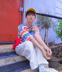 Fckpcy: Handsome 7 5de38cd6ada28.jpg