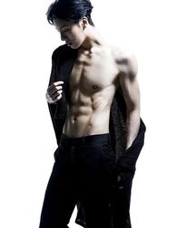 fckpcy: shirtless handsome asian guys 1 5e86dde96640d.jpg