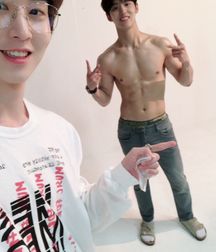 fckpcy: shirtless asian guys 2 5e8ad61e3d795.jpg