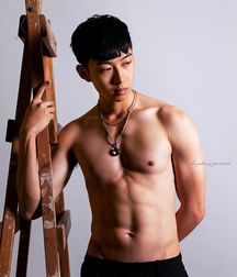 fckpcy: shirtless asian guys 2 5e8ad62b7a936.jpg