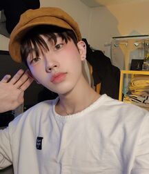 handsome 50 627908169d62c.jpg
