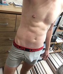 Some pictures of me ☺️ 5c695b3ce19ab.jpeg