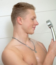 Uploaded by:Ben25 5d34a1782a86b.jpg