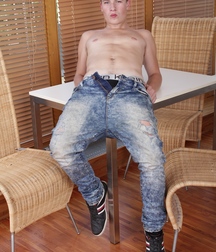 Adam 5d35f88aa0094.jpg