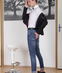 Juri 5d381939766d8.jpg