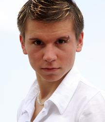Maximilian 5d49c7638dd23.jpg