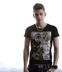 Liam und seine Fickschlange 5d52fab91a017.jpg