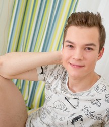 Adam und sein Dildo 5d5c37b221ba7.jpg