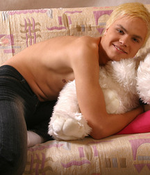 Yurik 5d8263d17e919.jpg