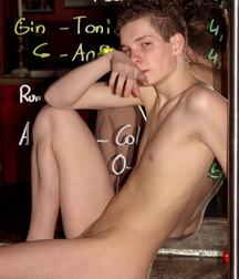 Tobias 5d98f36578f87.jpg