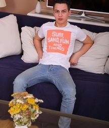 Jack wer will nicht seine Füsse und sein Glied küssen 5d9f4f136c8aa.jpg
