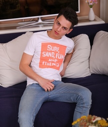 Jack wer will nicht seine Füsse und sein Glied küssen 5d9f4f295035b.jpg