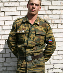 Soldat will ficken 5db09f489637a.jpg