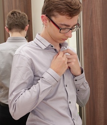 Brad und sein langer Ficker 5db482a6ee209.jpg