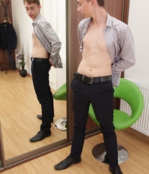 Brad und sein langer Ficker 5db482cfa05bd.jpg