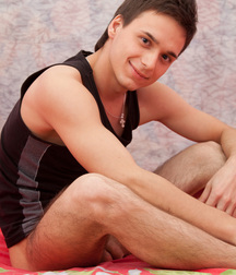 Evan masturbiert 5dc30f9c10cae.jpg
